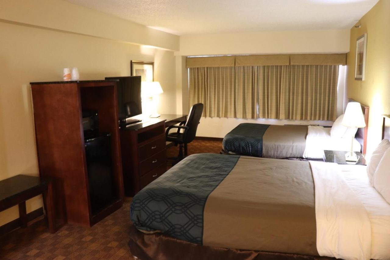 Rodeway Inn Sandston Kültér fotó