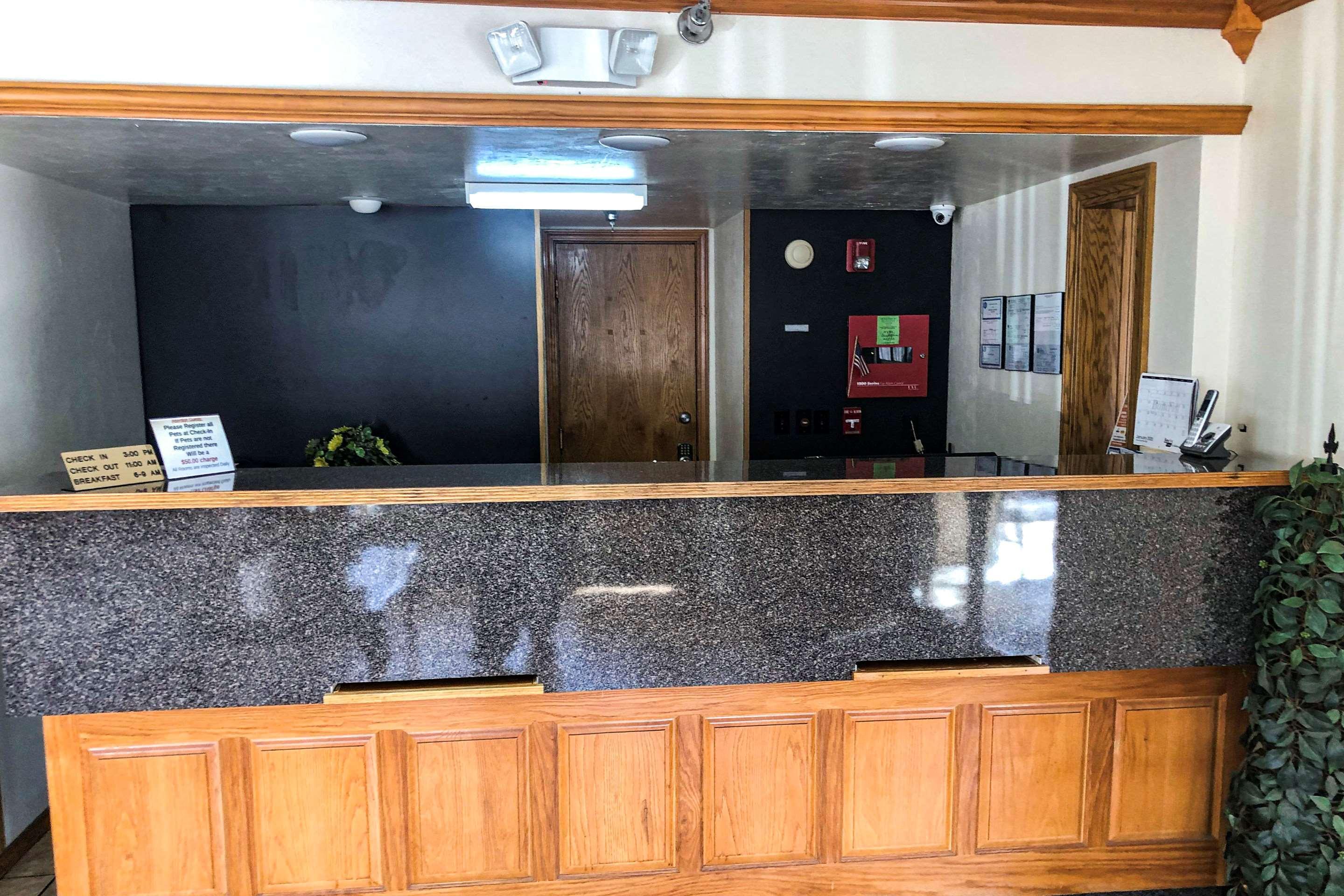 Rodeway Inn Sandston Kültér fotó