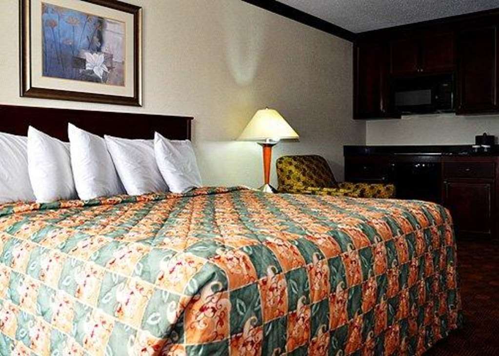 Rodeway Inn Sandston Szoba fotó